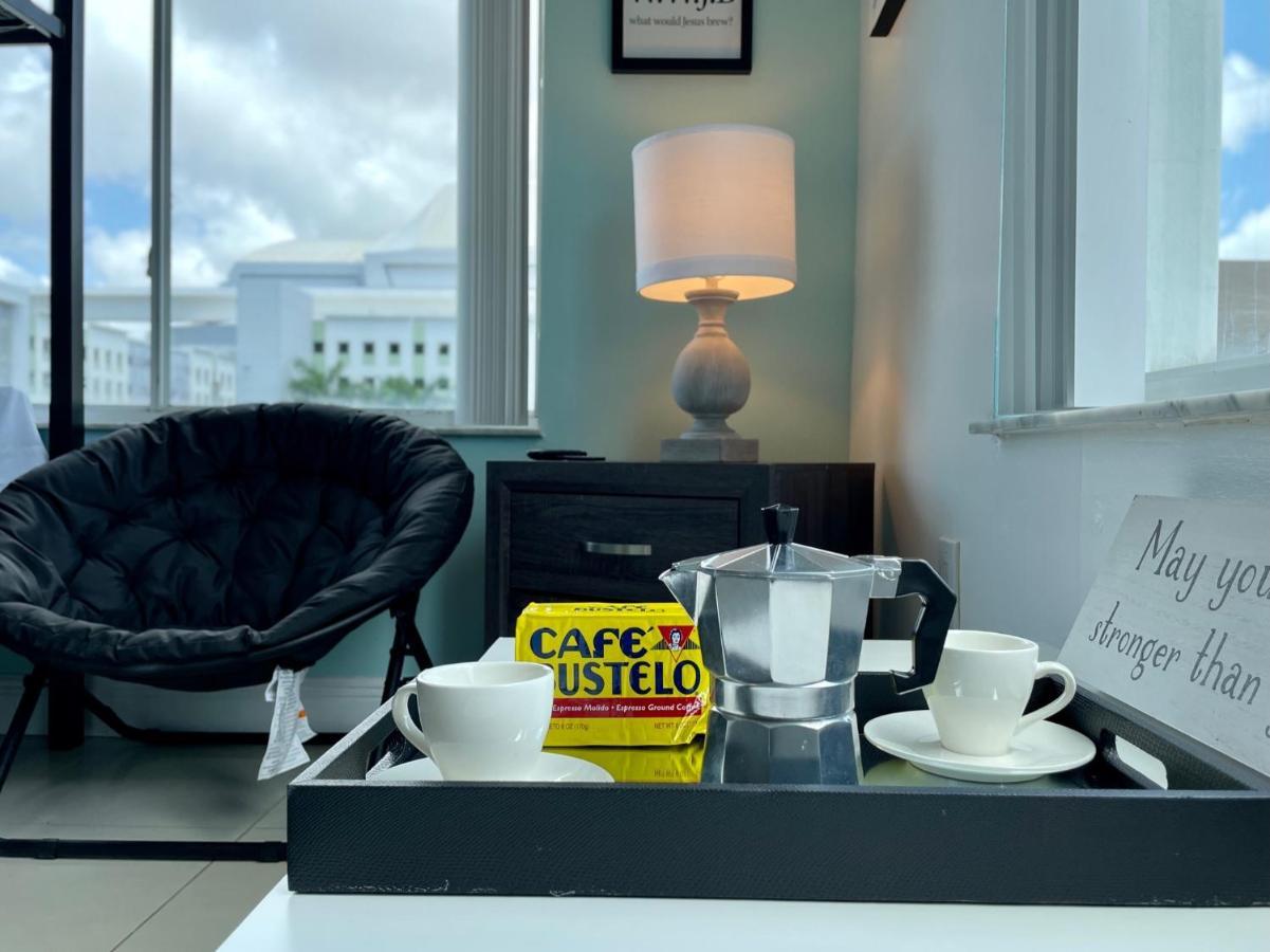 Marlins Park Suites - Apartment 4 - Cafe Colada Suite マイアミ エクステリア 写真
